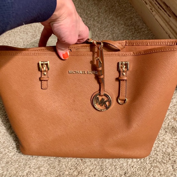 Michael Kors Handbags - Michael Kors Genuine Leather Purse